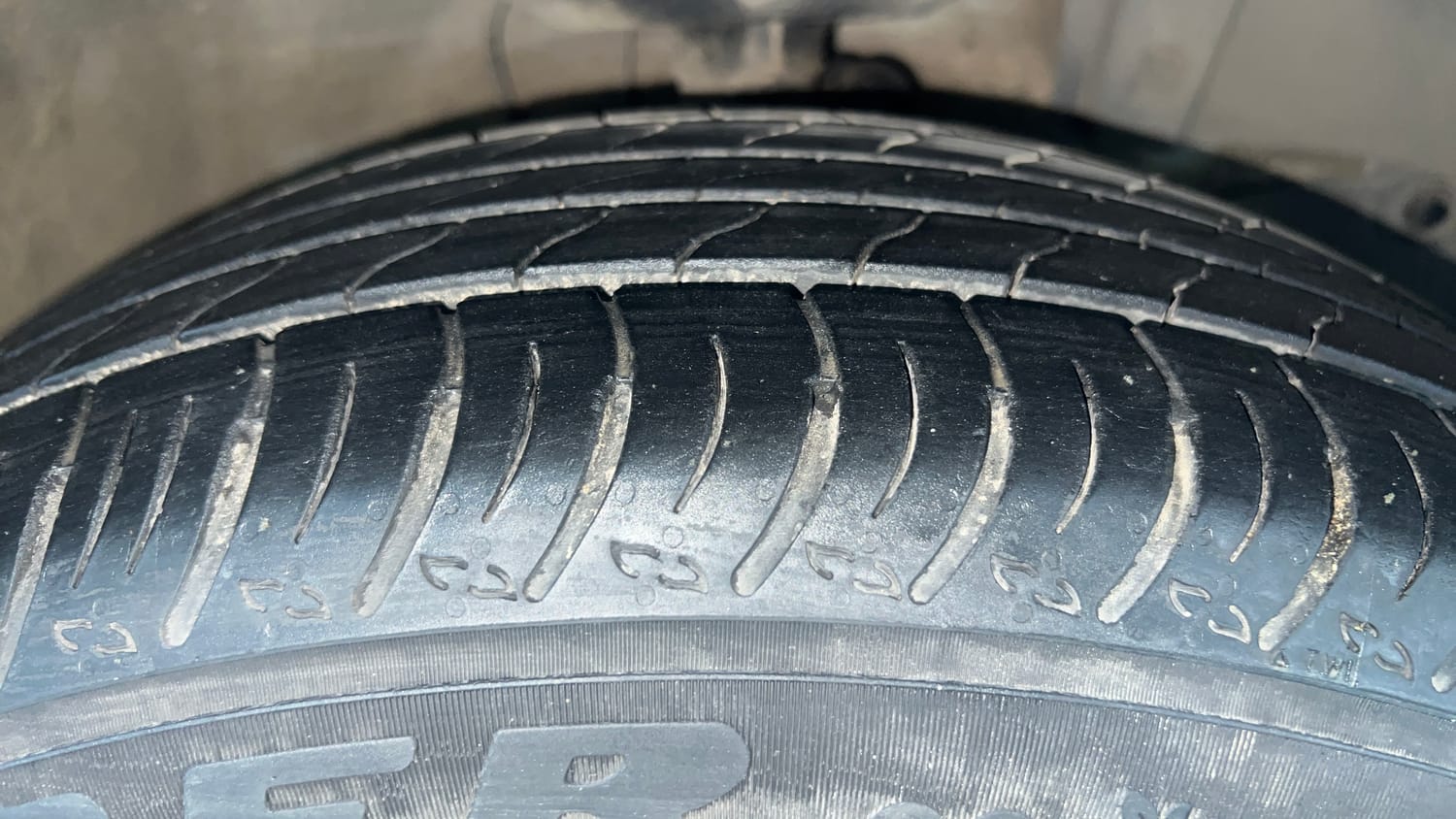 Used 2018 Honda BR-V V CVT Petrol Petrol Automatic tyres RIGHT FRONT TYRE TREAD VIEW