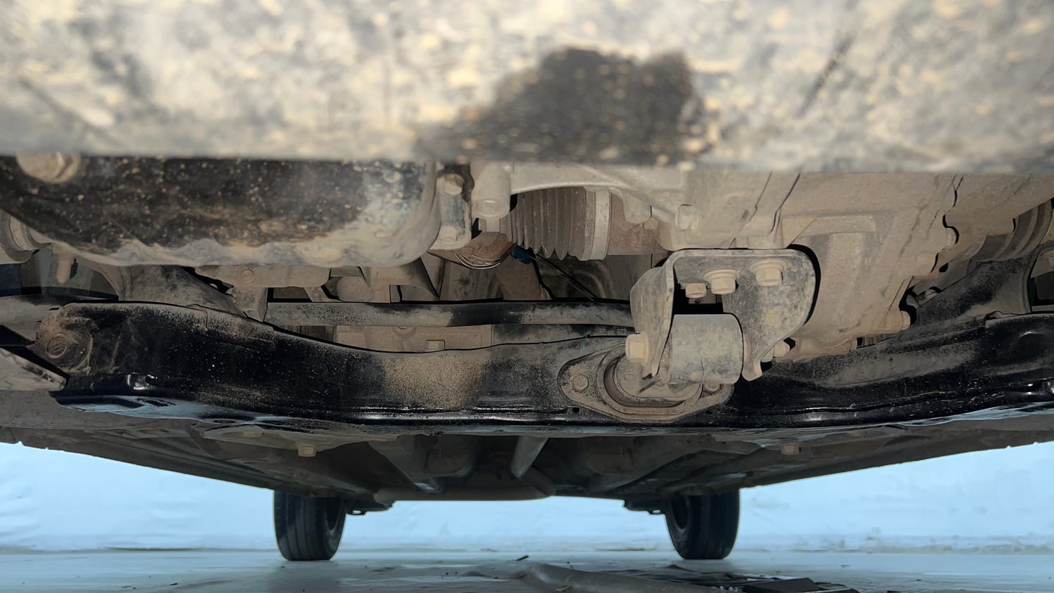 Used 2019 Hyundai Elite i20 Sportz Plus 1.2 Petrol Manual extra FRONT LEFT UNDERBODY VIEW