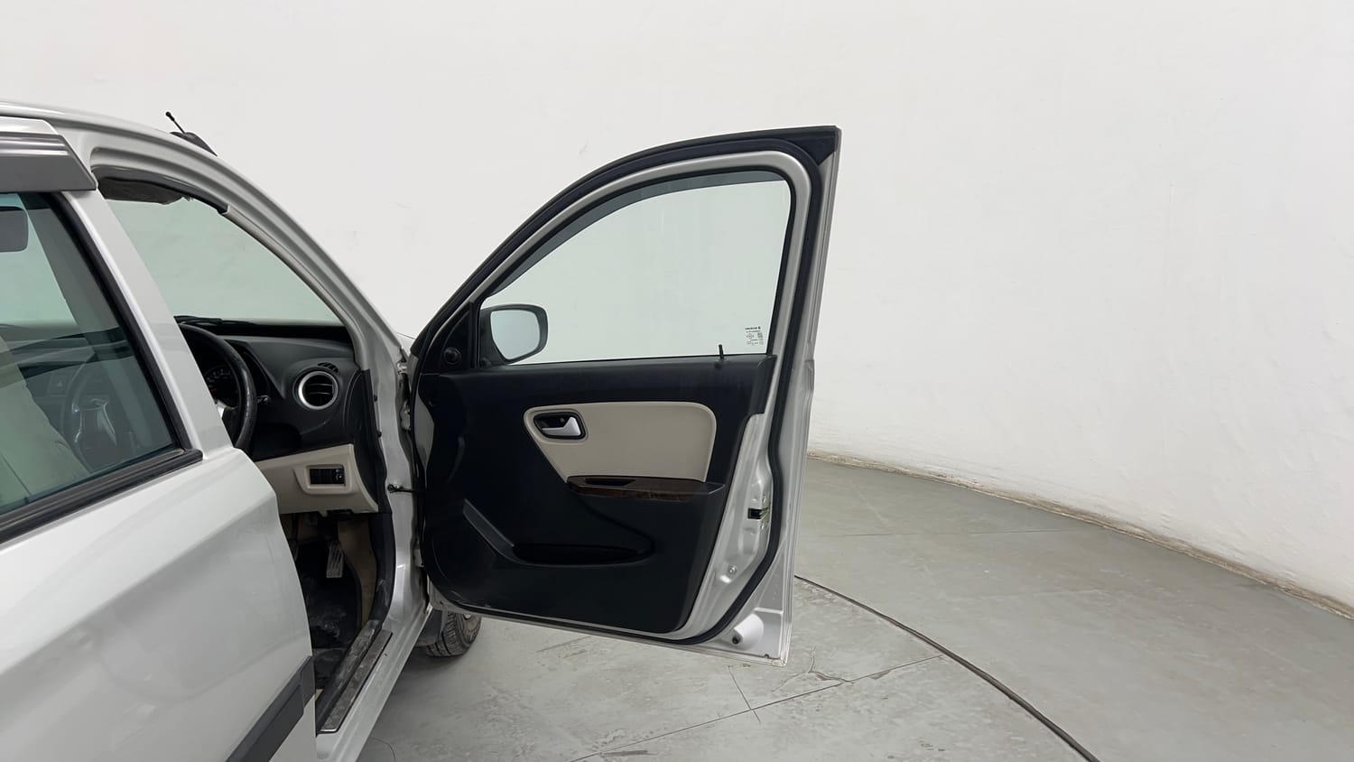 Used 2023 Maruti Suzuki Alto 800 VXi Petrol Manual interior RIGHT FRONT DOOR OPEN VIEW