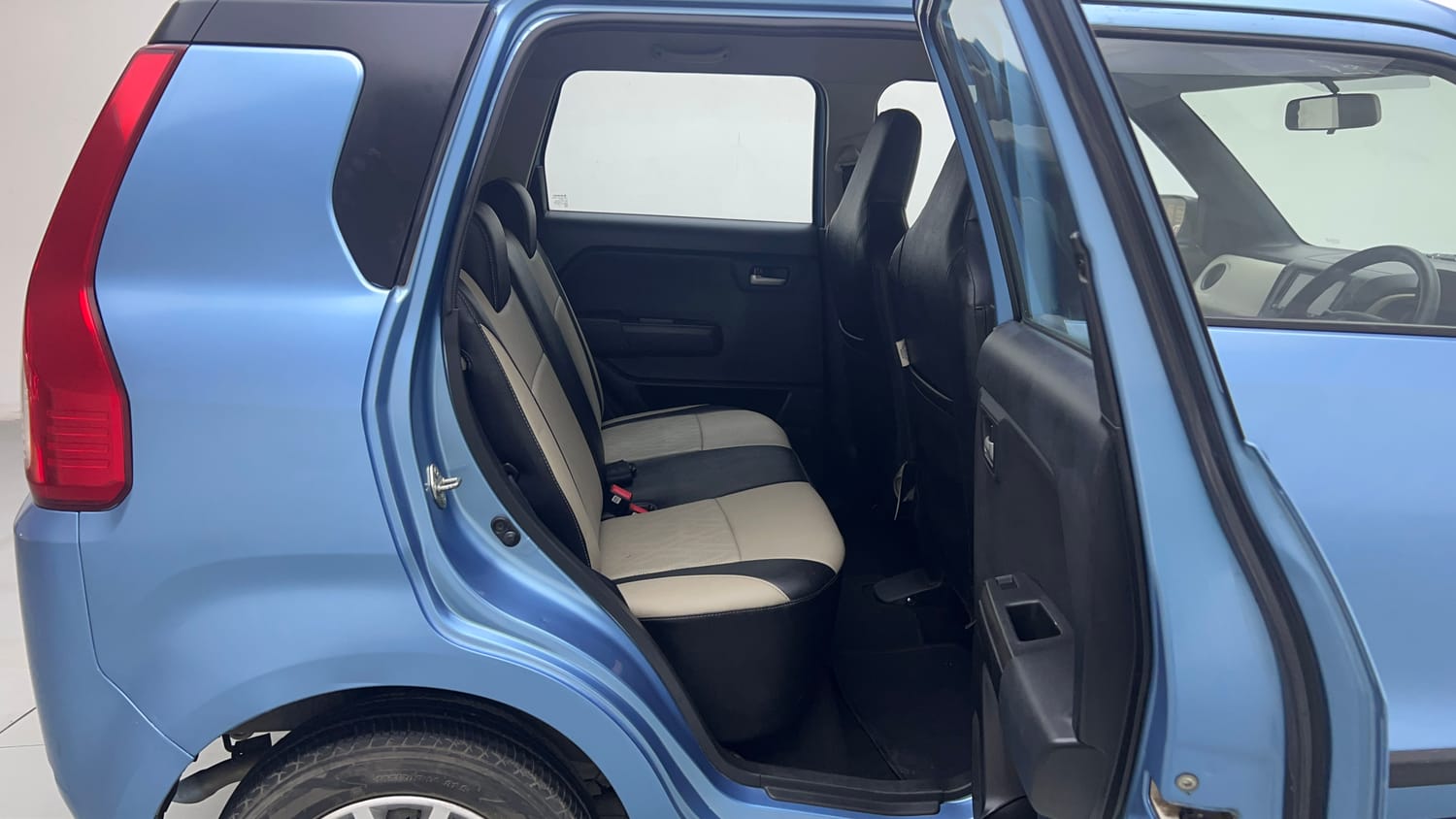 Used 2020 Maruti Suzuki Wagon R VXi 1.2 Petrol Manual interior RIGHT SIDE REAR DOOR CABIN VIEW