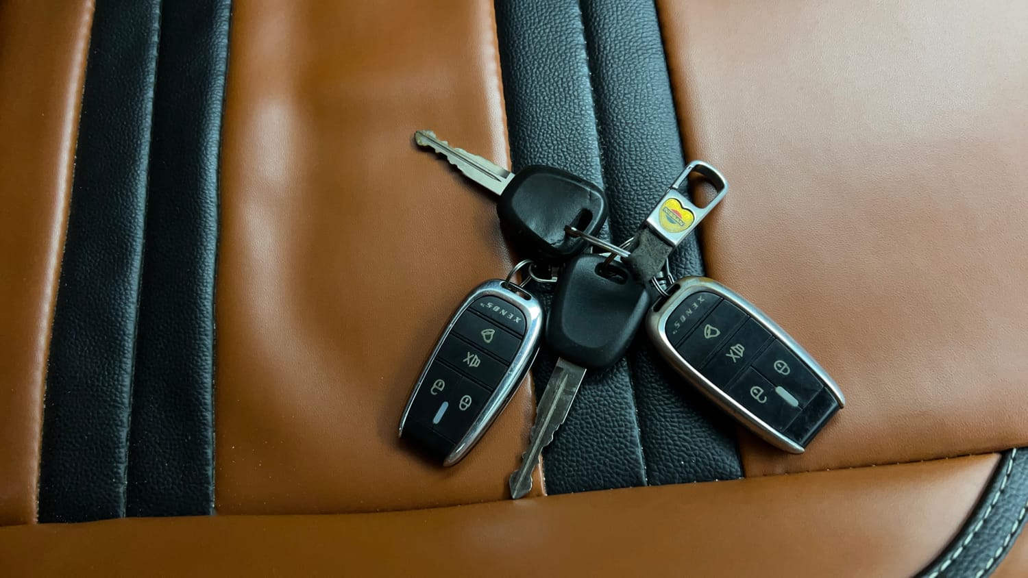 Used 2023 Maruti Suzuki Swift LXi Petrol Manual extra CAR KEY VIEW