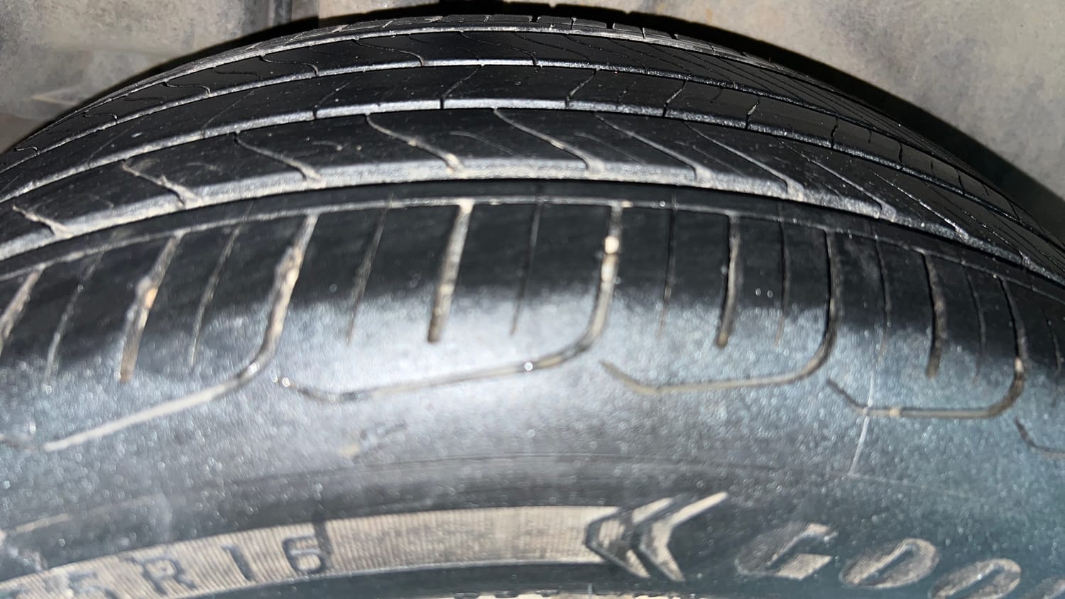 Used 2020 Maruti Suzuki Ciaz Alpha Hybrid 1.5 Petrol Manual tyres RIGHT REAR TYRE TREAD VIEW