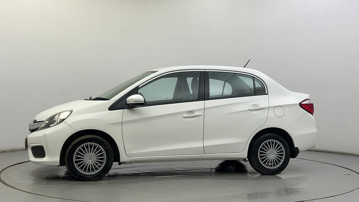 Used 2016 Honda Amaze 1.2 SX i-VTEC Petrol Manual exterior LEFT SIDE VIEW