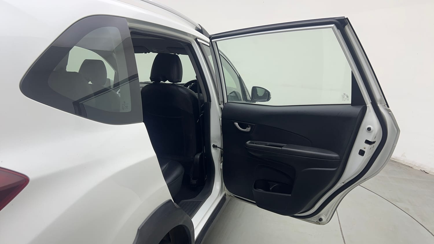 Used 2018 Honda BR-V V CVT Petrol Petrol Automatic interior RIGHT REAR DOOR OPEN VIEW