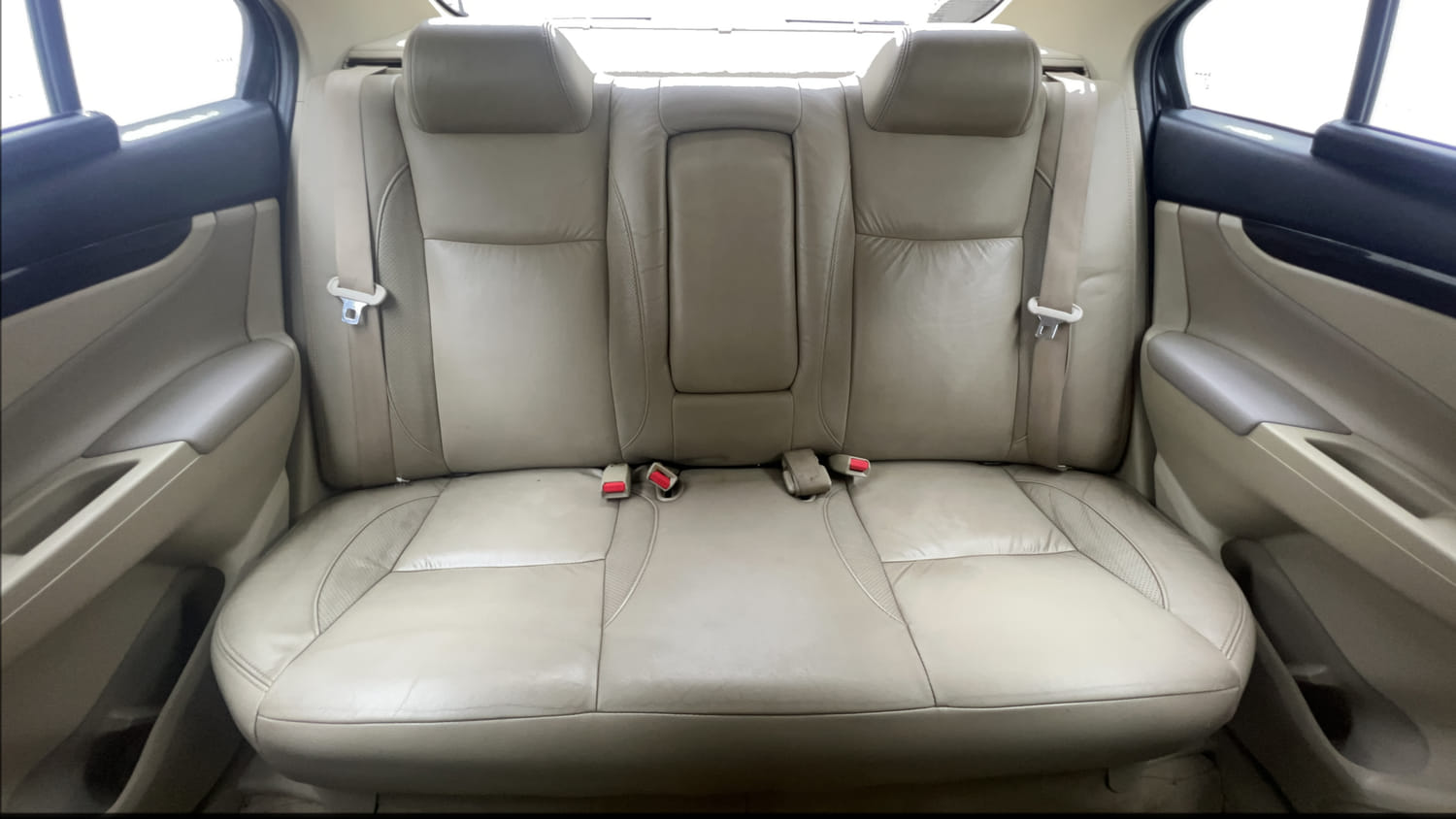 Used 2017 Maruti Suzuki Ciaz ZXI+ Petrol Manual interior REAR SEAT CONDITION VIEW