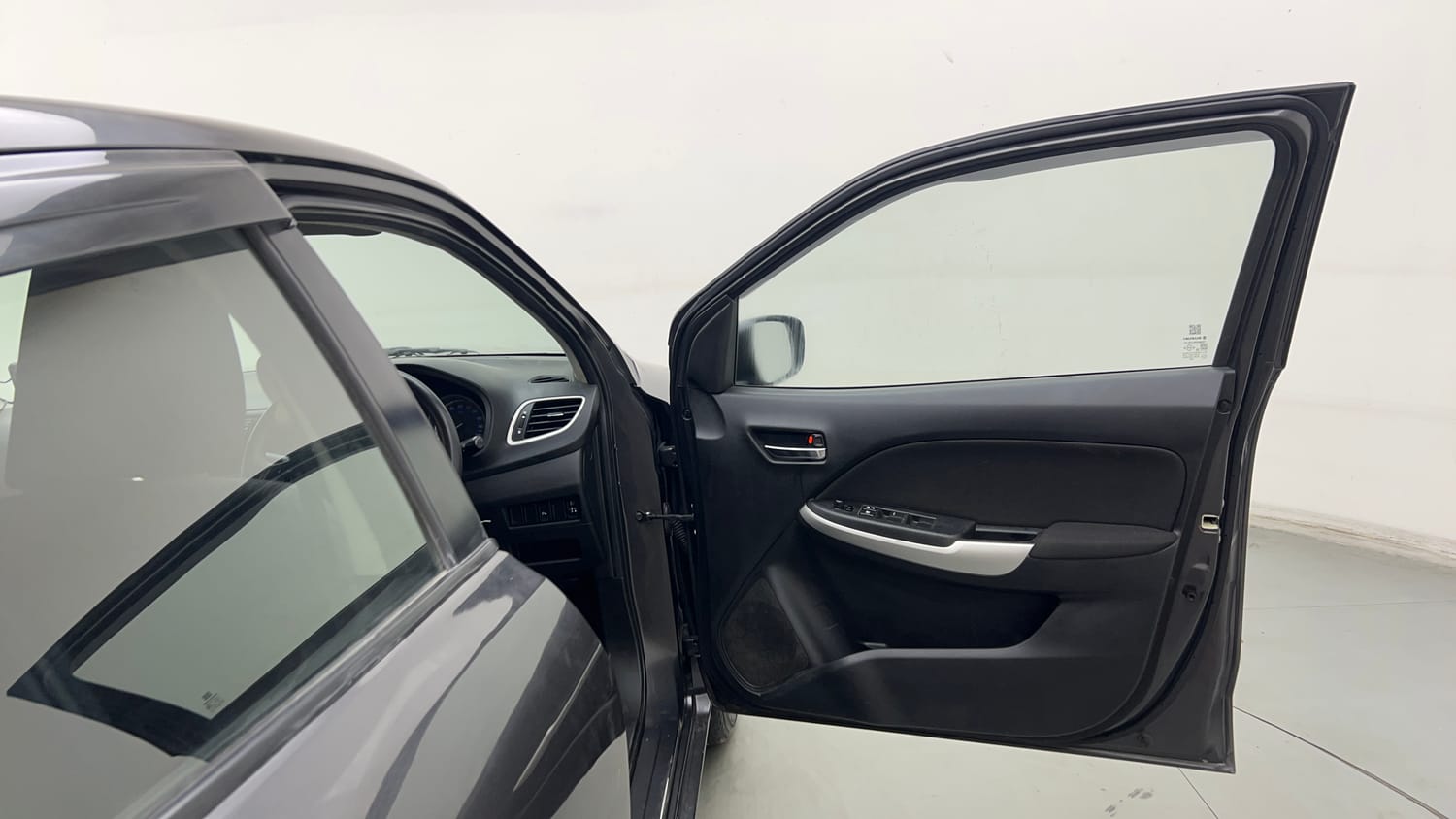 Used 2017 Maruti Suzuki Baleno Delta 1.2 Petrol Manual interior RIGHT FRONT DOOR OPEN VIEW