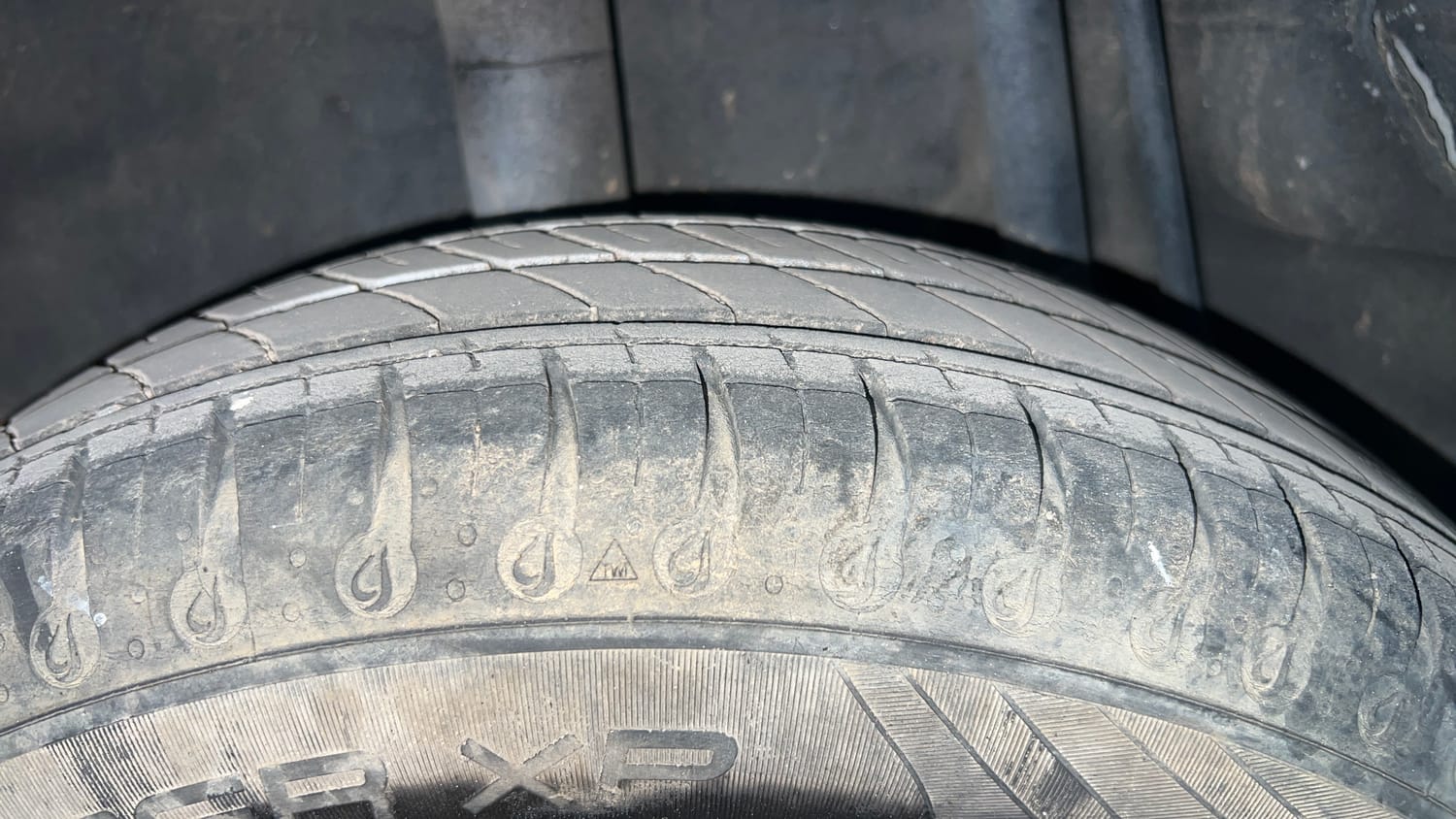Used 2021 Datsun Redi-GO T(O) 1.0 AMT Petrol Automatic tyres RIGHT REAR TYRE TREAD VIEW