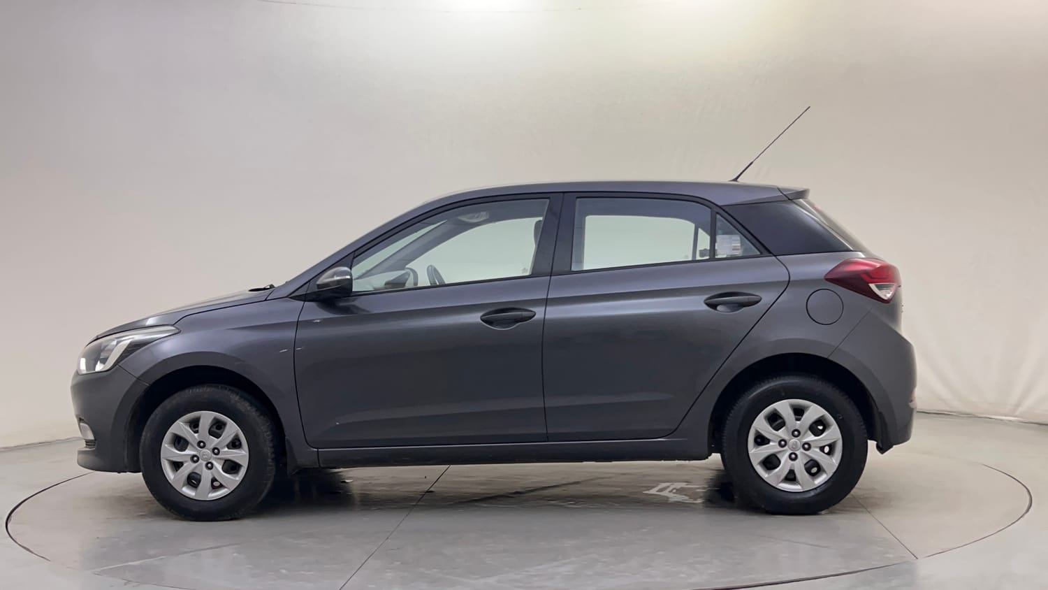 Used 2018 Hyundai Elite i20 Sportz 1.2 Petrol Manual exterior LEFT SIDE VIEW
