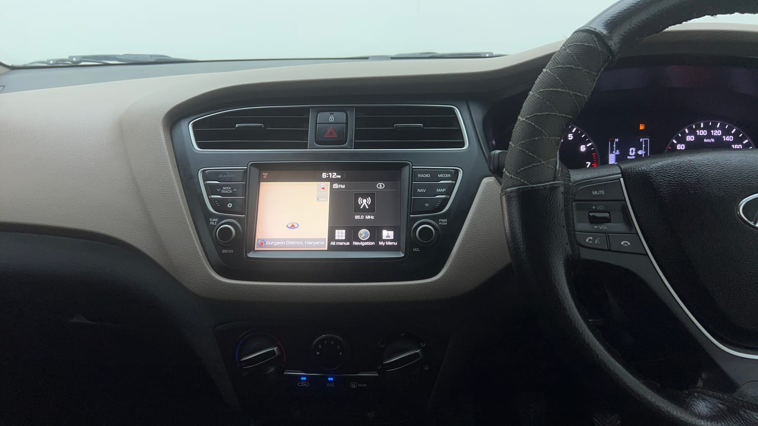 Used 2019 Hyundai Elite i20 Sportz Plus 1.2 Petrol Manual interior MUSIC SYSTEM & AC CONTROL VIEW