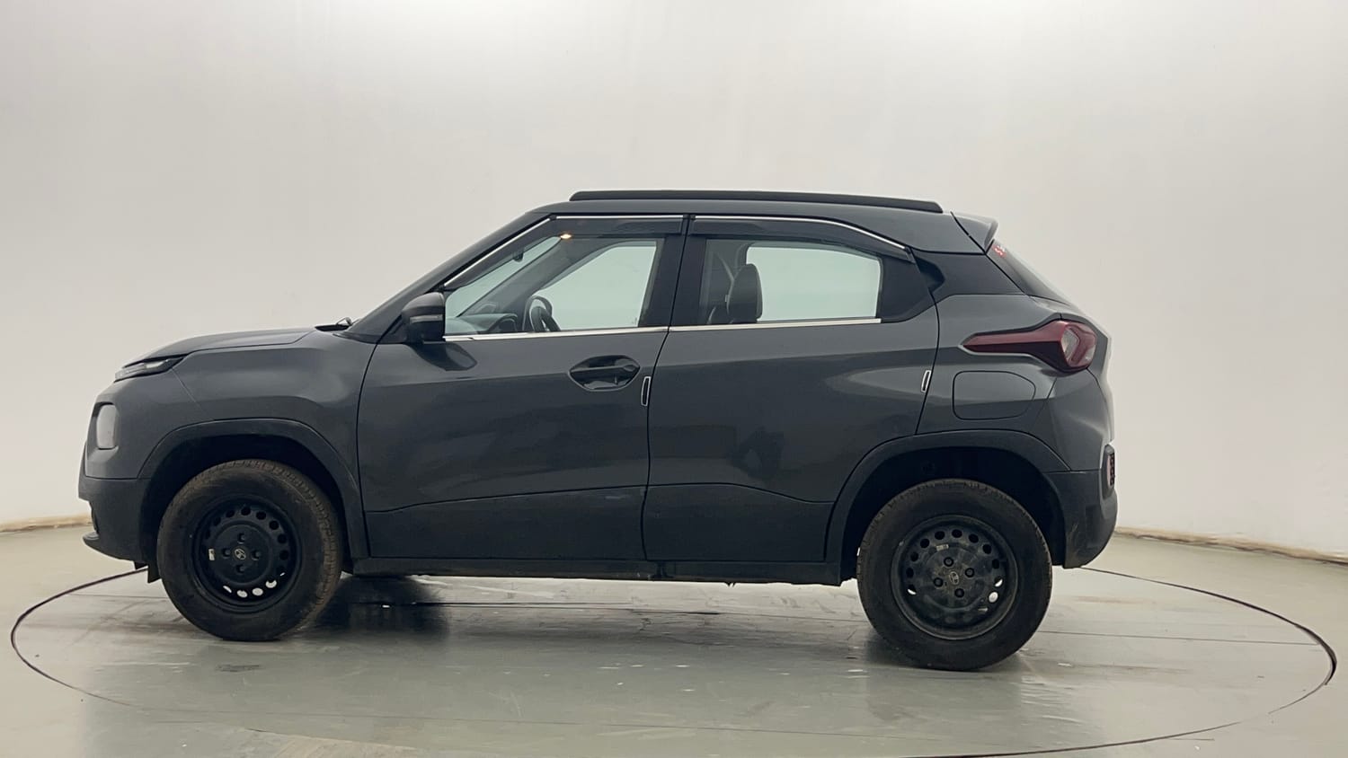 Used 2024 Tata Punch Pure MT Petrol Manual exterior LEFT SIDE VIEW