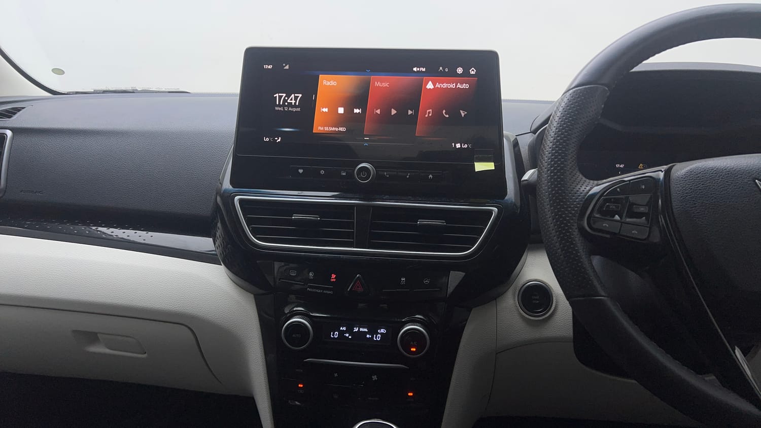 Used 2025 Mahindra XUV 3XO AX5 1.2 Petrol Petrol Manual interior MUSIC SYSTEM & AC CONTROL VIEW
