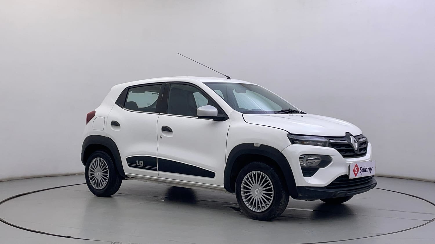 Used 2023 Renault Kwid RXT 1.0 AMT Petrol Automatic exterior RIGHT FRONT CORNER VIEW