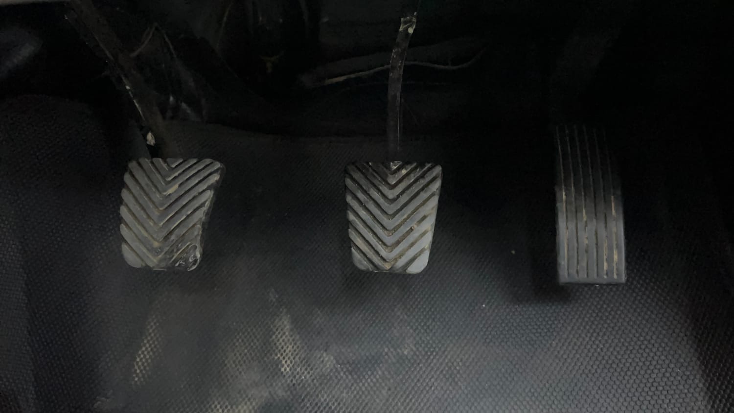 Used 2022 Hyundai Venue SX (O) 1.5 CRDi Diesel Manual interior PEDALS VIEW