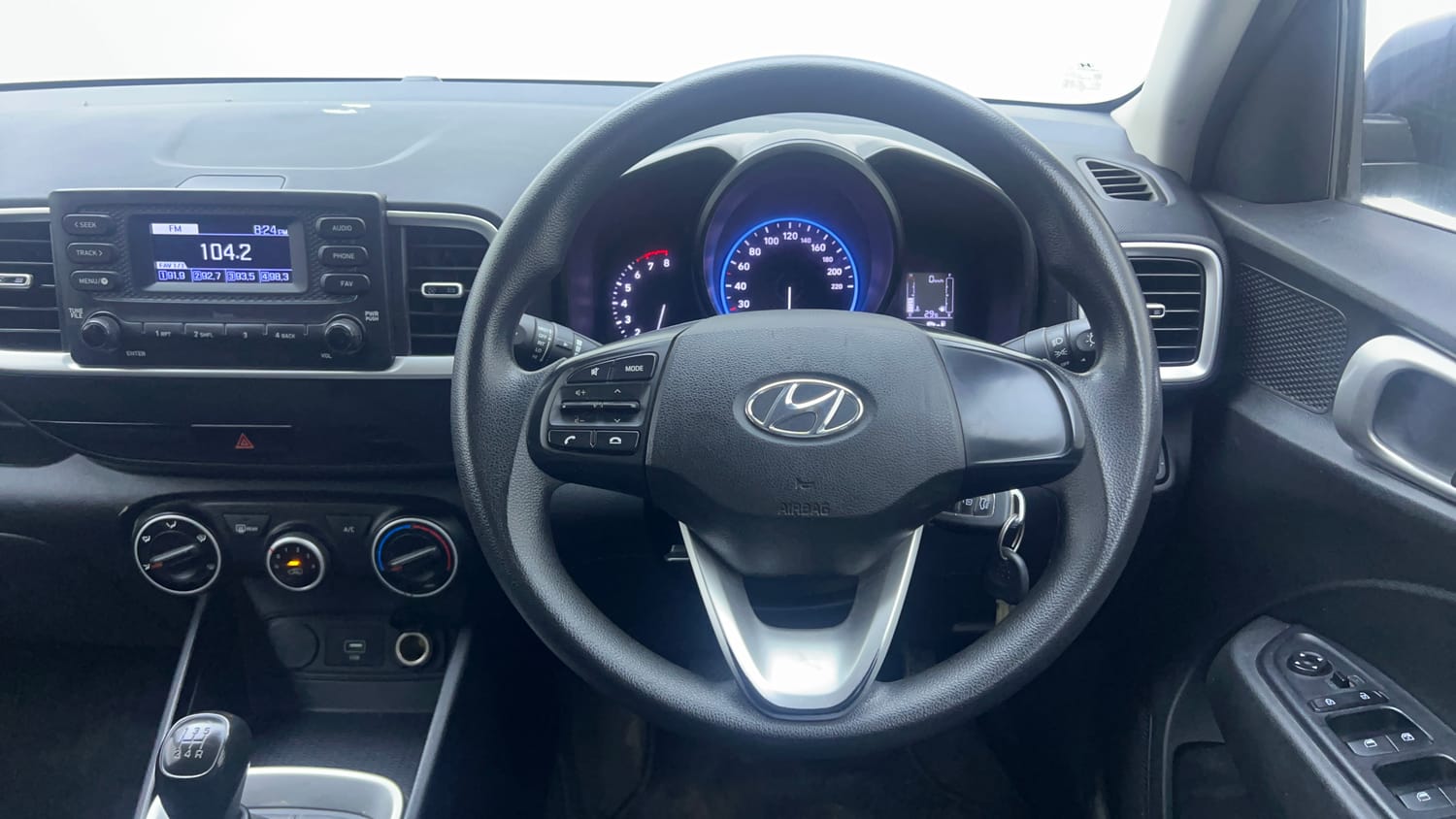 Used 2019 Hyundai Venue S 1.2 Petrol Petrol Manual interior STEERING VIEW