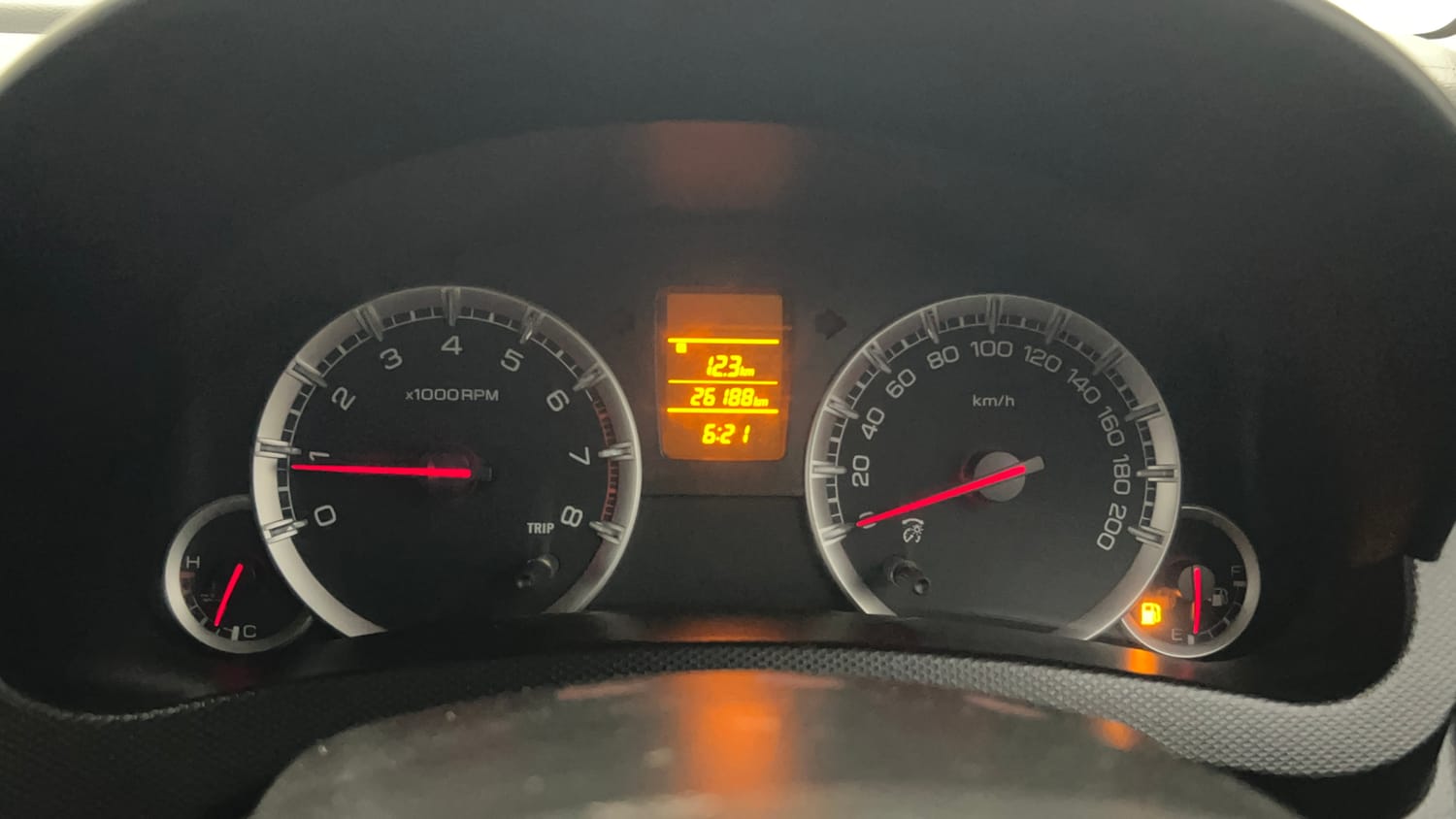 Used 2013 Maruti Suzuki Swift VXi Petrol Manual interior CLUSTERMETER VIEW