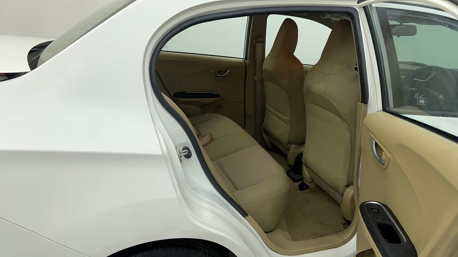 Used 2016 Honda Amaze 1.2 SX i-VTEC Petrol Manual interior RIGHT SIDE REAR DOOR CABIN VIEW