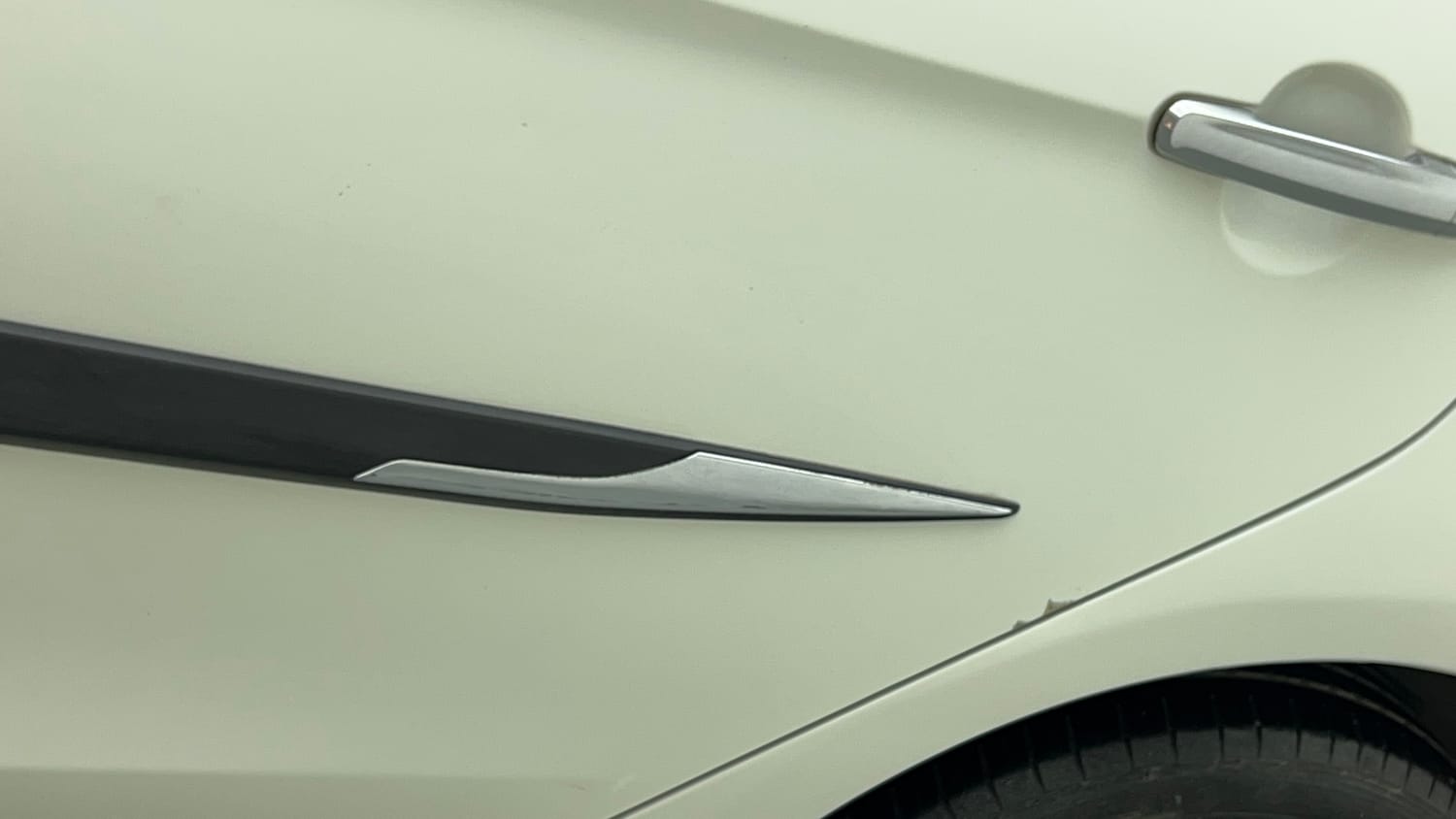 Used 2022 Maruti Suzuki Ciaz Alpha 1.5 AT Petrol Automatic dents MINOR SCRATCH