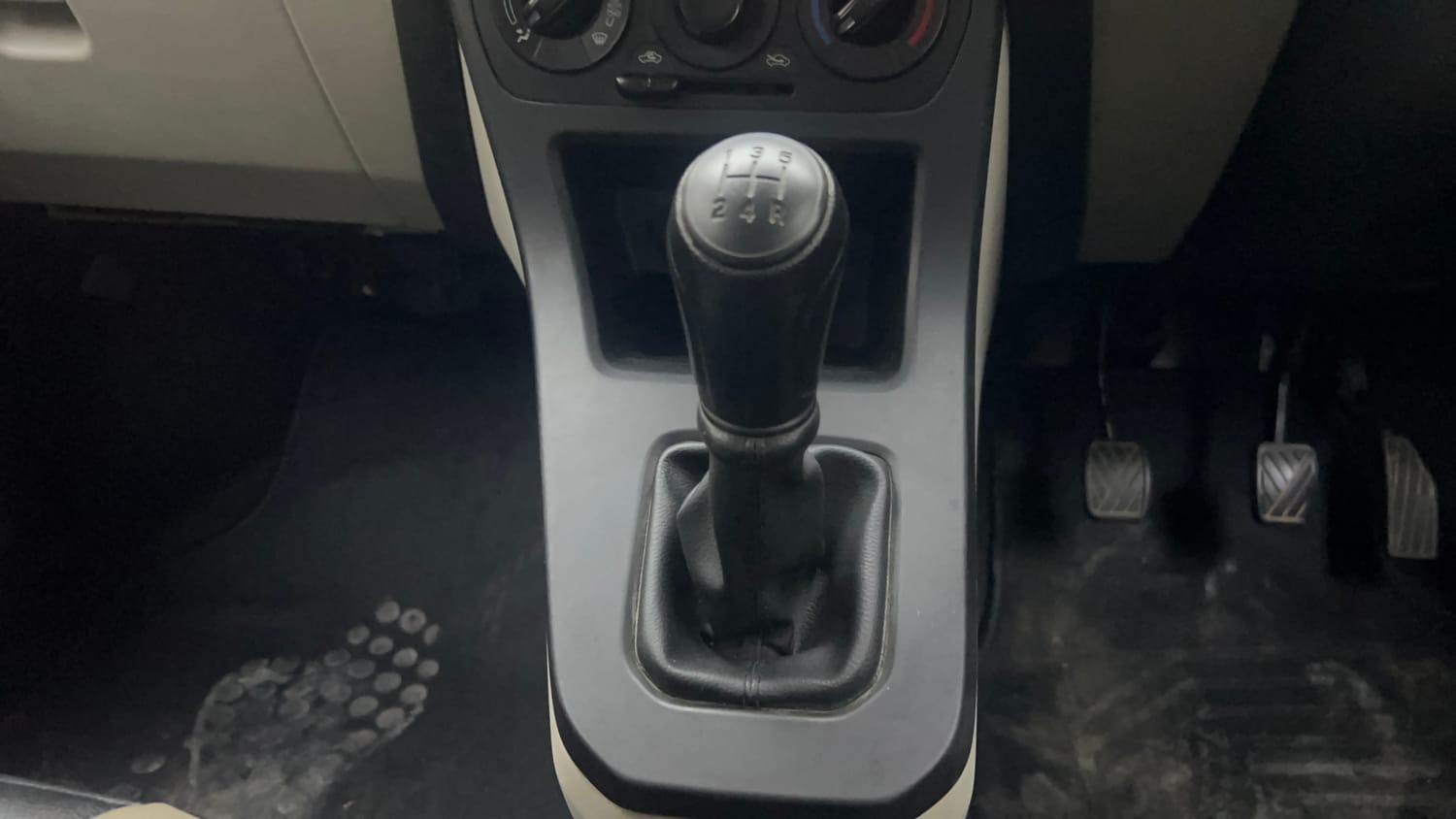 Used 2022 Maruti Suzuki Wagon R LXI 1.0 CNG Cng Manual interior GEAR  KNOB VIEW