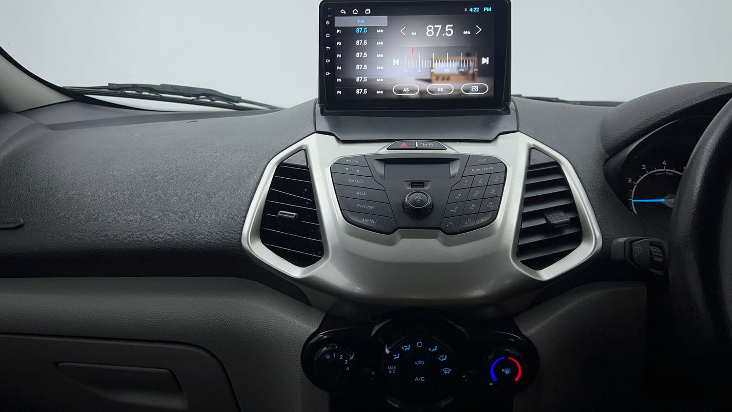 Used 2016 Ford EcoSport Trend 1.5L Ti-VCT Petrol Manual interior MUSIC SYSTEM & AC CONTROL VIEW