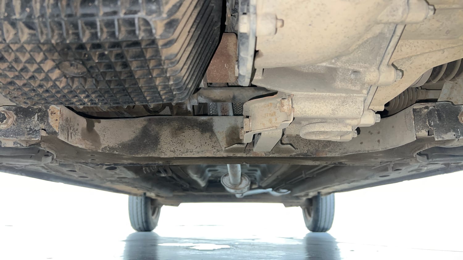 Used 2021 Datsun Redi-GO T(O) 1.0 AMT Petrol Automatic extra FRONT LEFT UNDERBODY VIEW
