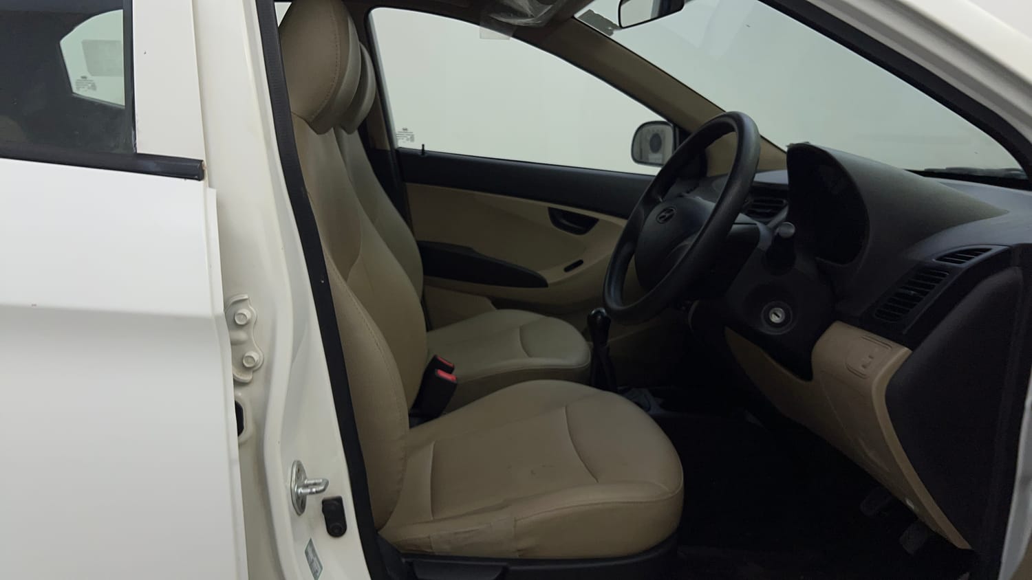 Used 2018 Hyundai Eon Era + Petrol Manual interior RIGHT SIDE FRONT DOOR CABIN VIEW