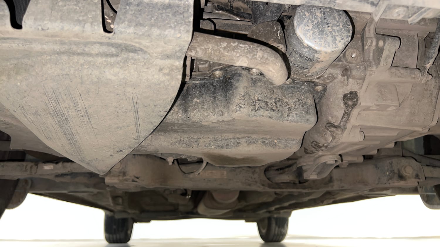 Used 2022 Volkswagen Taigun GT 1.5 TSI MT Petrol Manual extra FRONT LEFT UNDERBODY VIEW