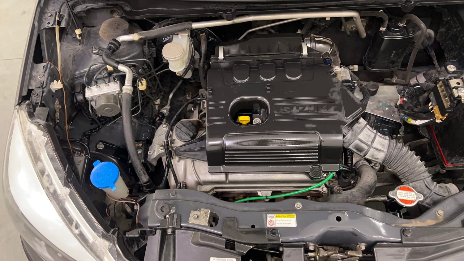 Used 2016 Maruti Suzuki Celerio VXi AMT Petrol Automatic engine ENGINE RIGHT SIDE VIEW