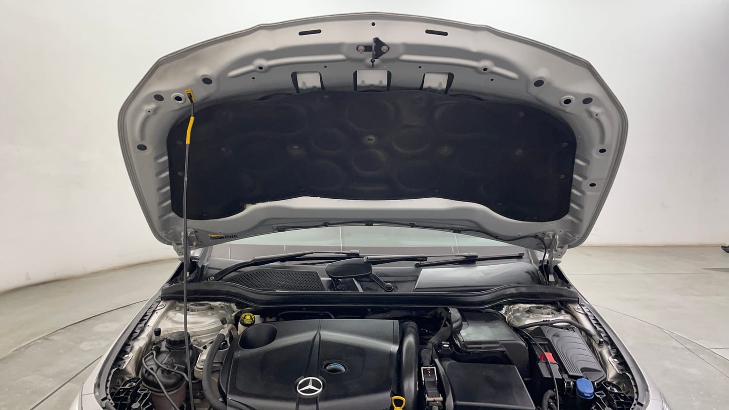 Used 2016 Mercedes-Benz CLA 200 CDI Sport Diesel Automatic engine ENGINE & BONNET OPEN FRONT VIEW