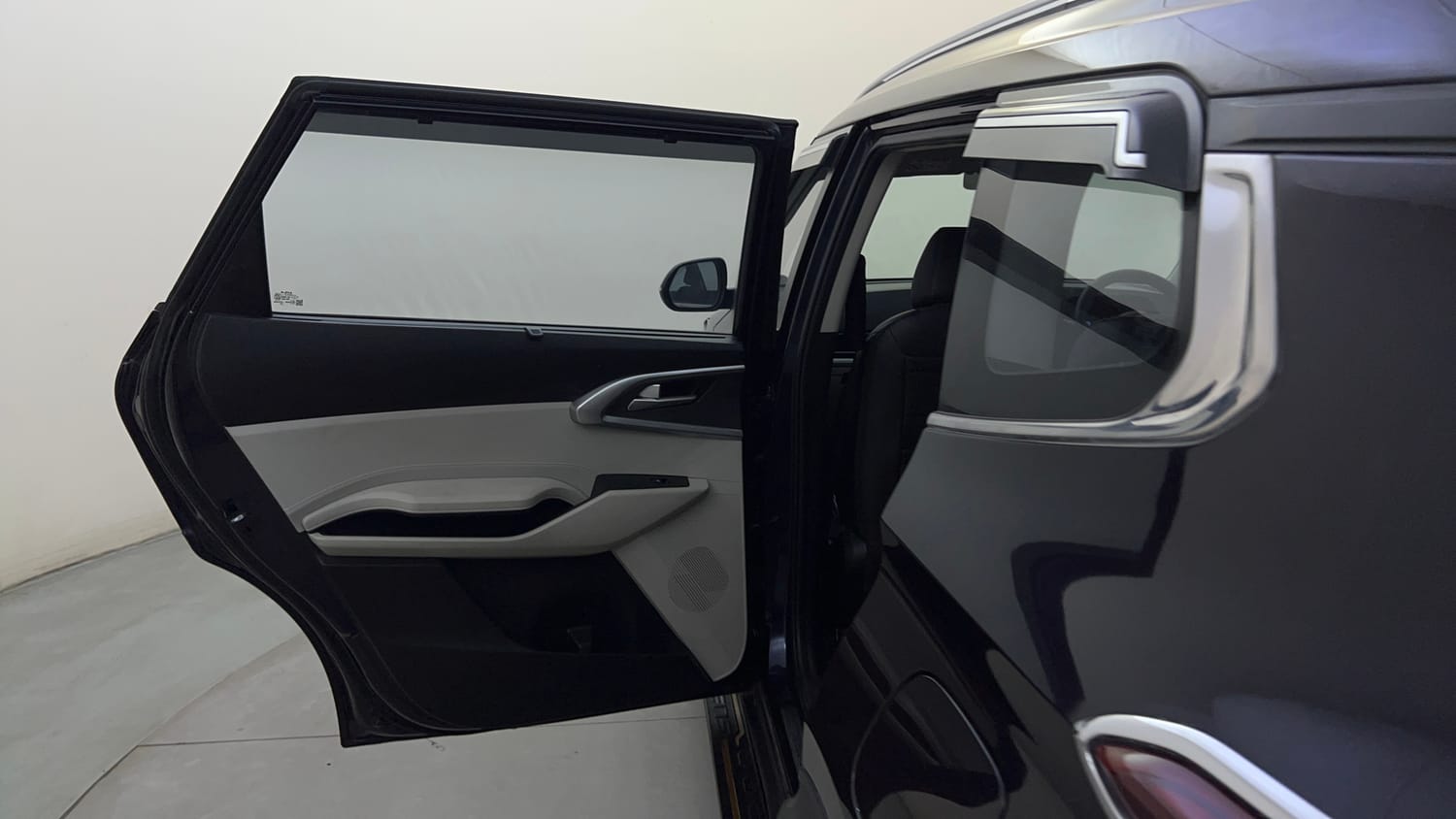 Used 2022 Kia Carens Prestige Plus 1.4 Petrol MT 7 STR Petrol Manual interior LEFT REAR DOOR OPEN VIEW