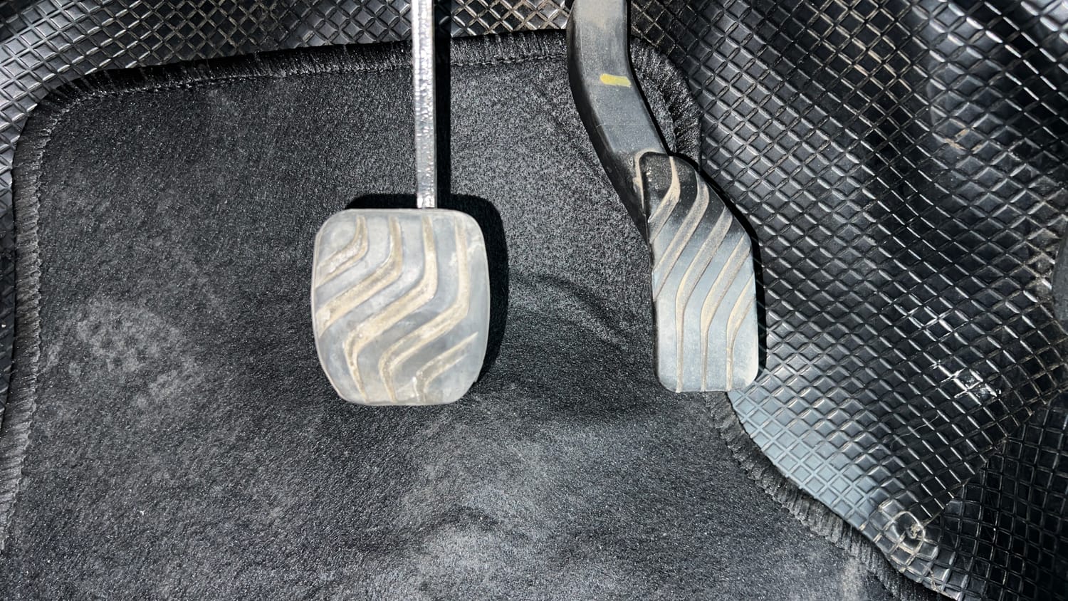 Used 2021 Datsun Redi-GO T(O) 1.0 AMT Petrol Automatic interior PEDALS VIEW