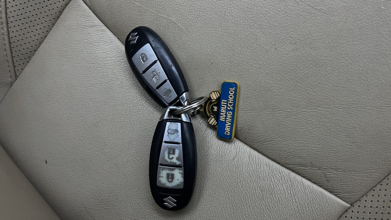 Used 2020 Maruti Suzuki Ciaz Alpha Hybrid 1.5 Petrol Manual extra CAR KEY VIEW