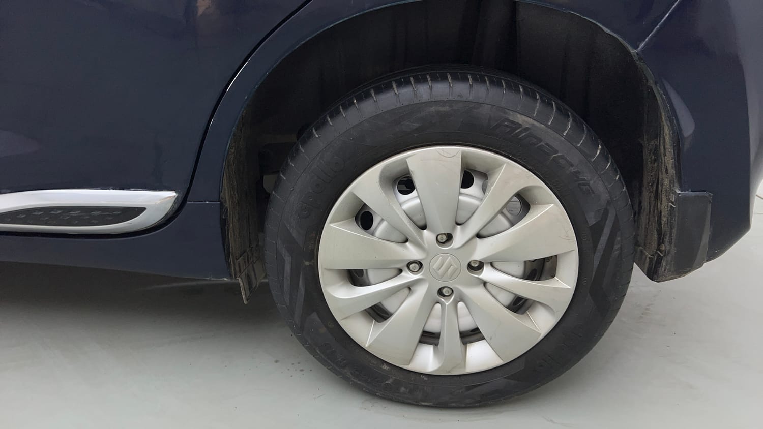 Used 2023 Maruti Suzuki Baleno Sigma MT Petrol Manual tyres LEFT REAR TYRE RIM VIEW