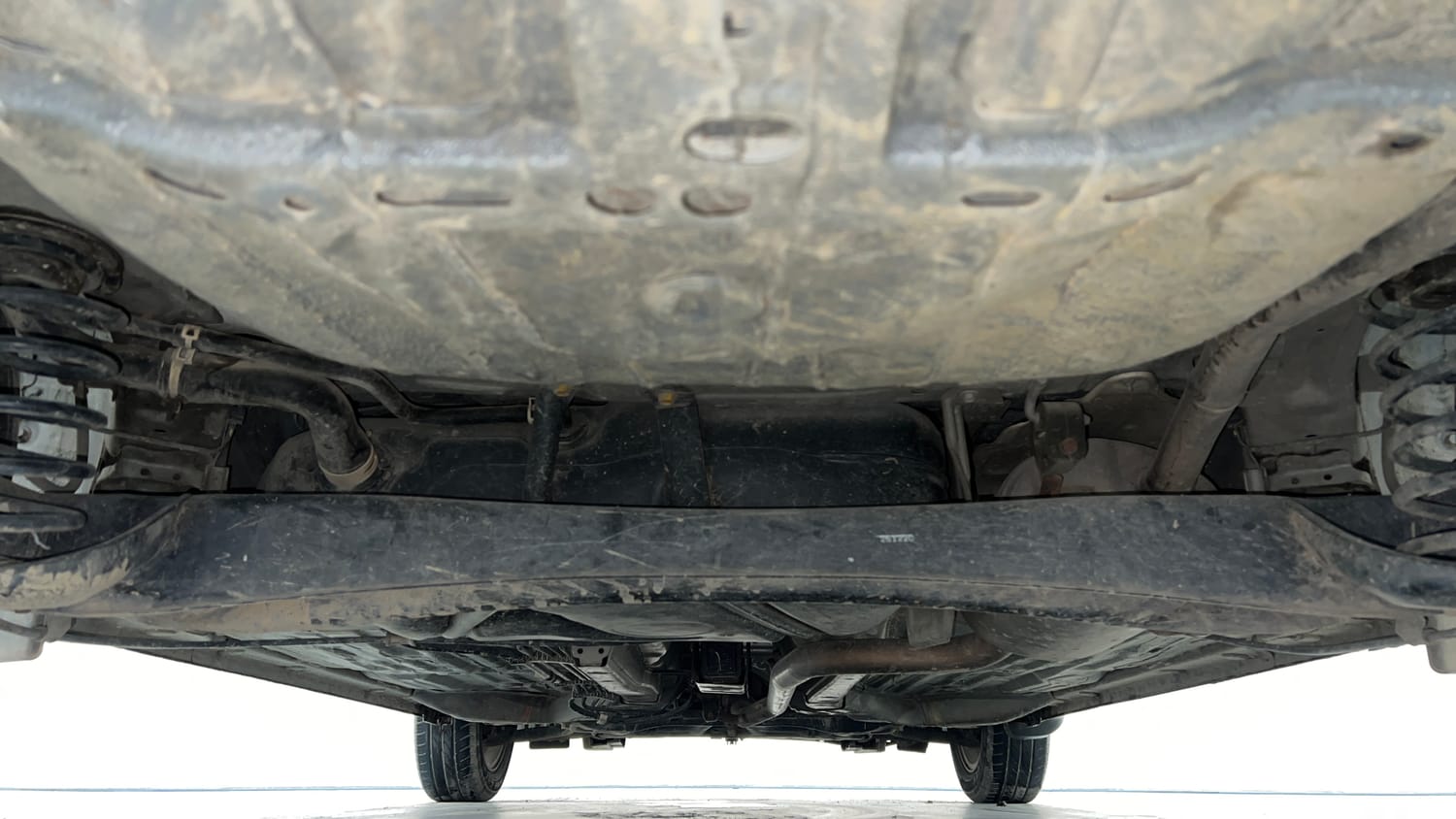 Used 2021 Honda Amaze 1.2 V MT Petrol Petrol Manual extra REAR UNDERBODY VIEW (TAKEN FROM REAR)