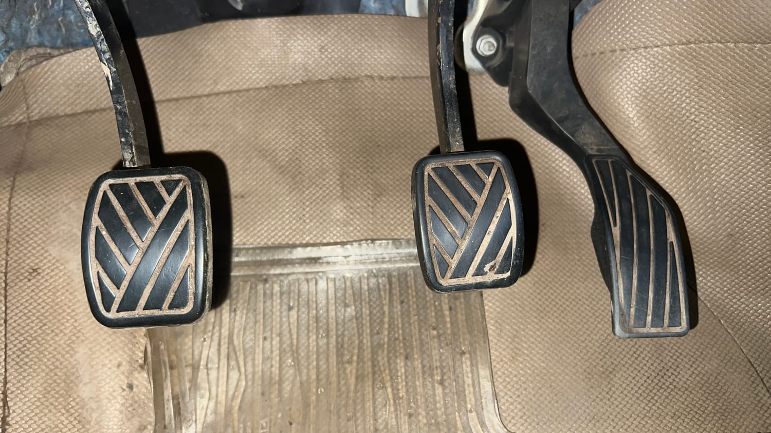 Used 2017 Maruti Suzuki Ciaz ZXI+ Petrol Manual interior PEDALS VIEW