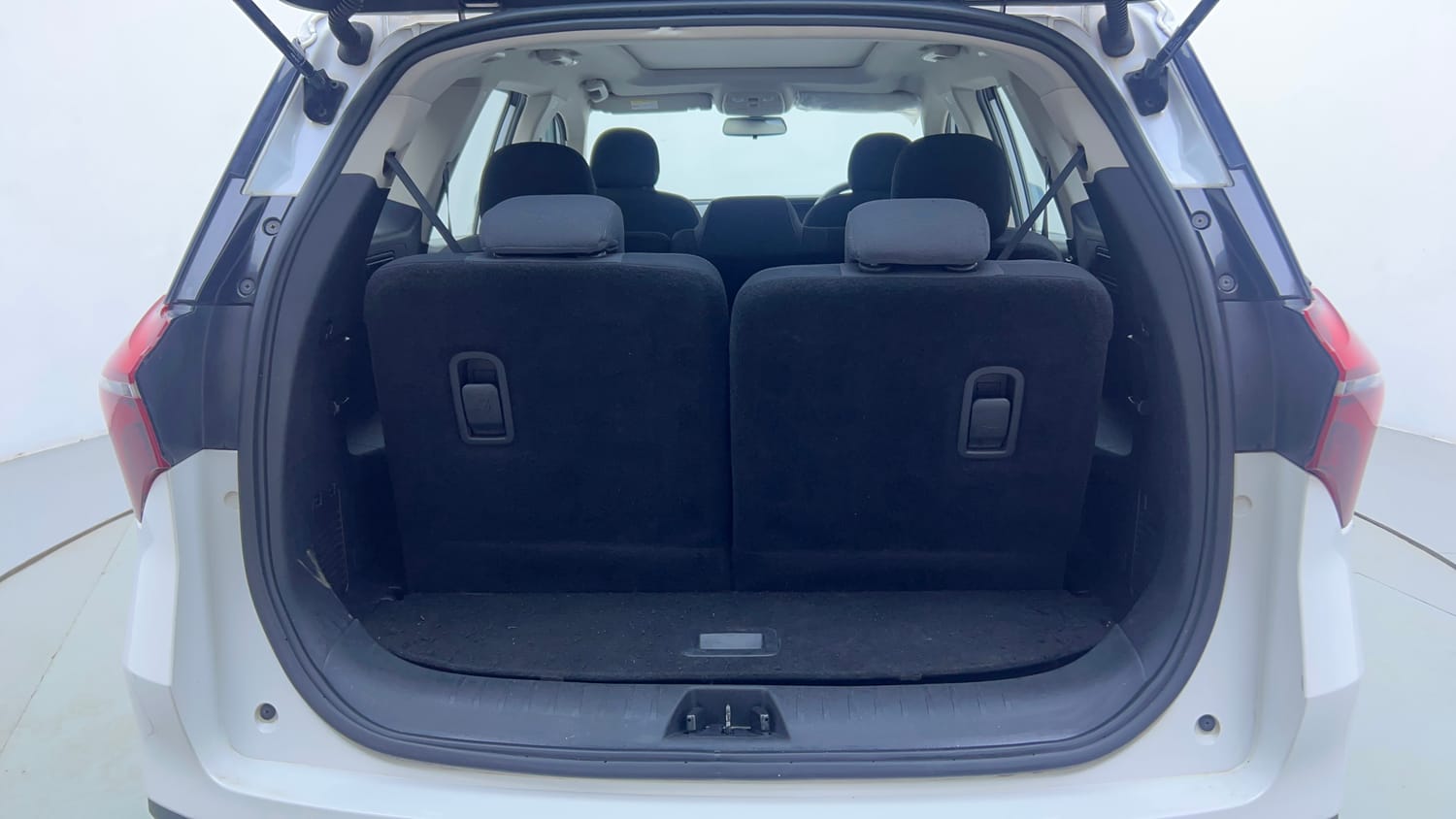 Used 2022 Mahindra XUV700 AX 5 Petrol MT 7 STR Petrol Manual interior DICKY INSIDE VIEW