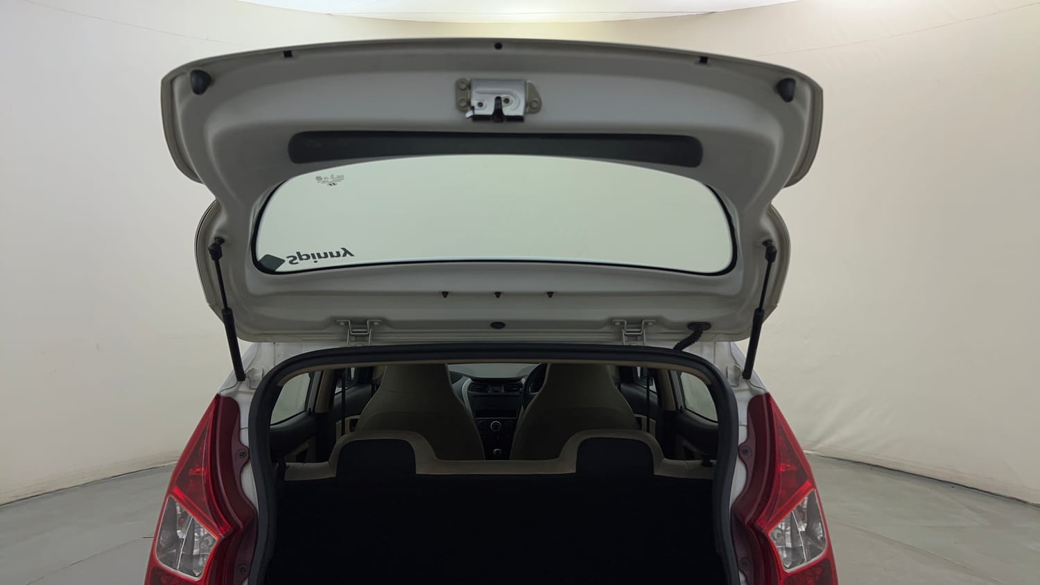 Used 2018 Hyundai Eon Era + Petrol Manual interior DICKY DOOR OPEN VIEW