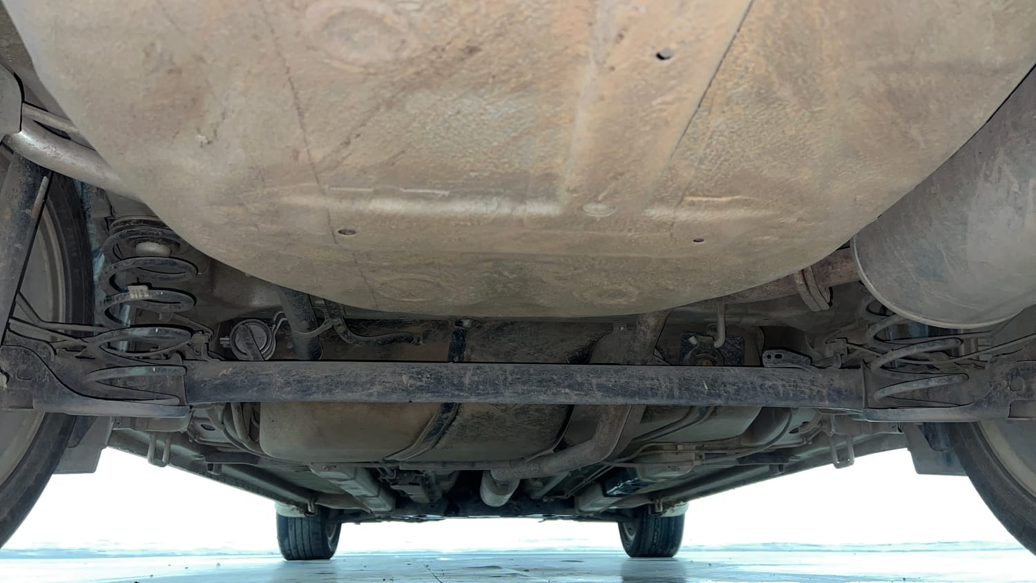 Used 2022 Maruti Suzuki Ciaz Alpha 1.5 AT Petrol Automatic extra REAR UNDERBODY VIEW (TAKEN FROM REAR)
