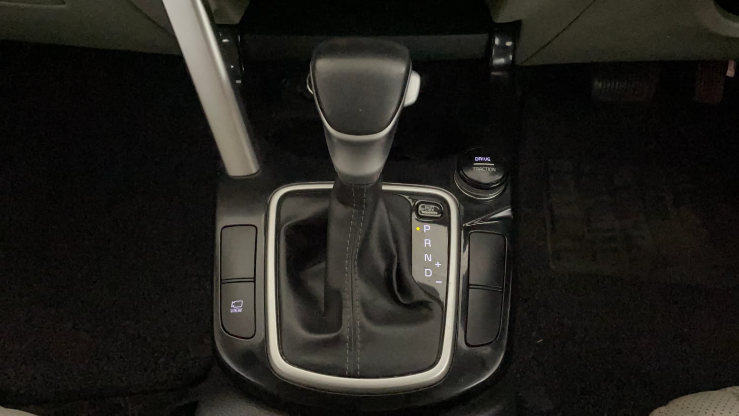 Used 2023 kia Seltos HTX 1.5 Petrol IVT Petrol Automatic interior GEAR  KNOB VIEW