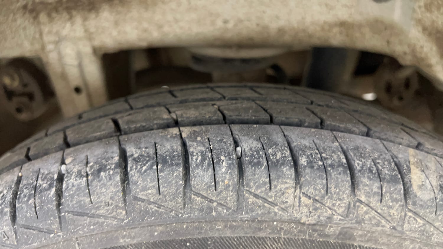 Used 2023 Maruti Suzuki Alto 800 VXi Petrol Manual tyres RIGHT REAR TYRE TREAD VIEW