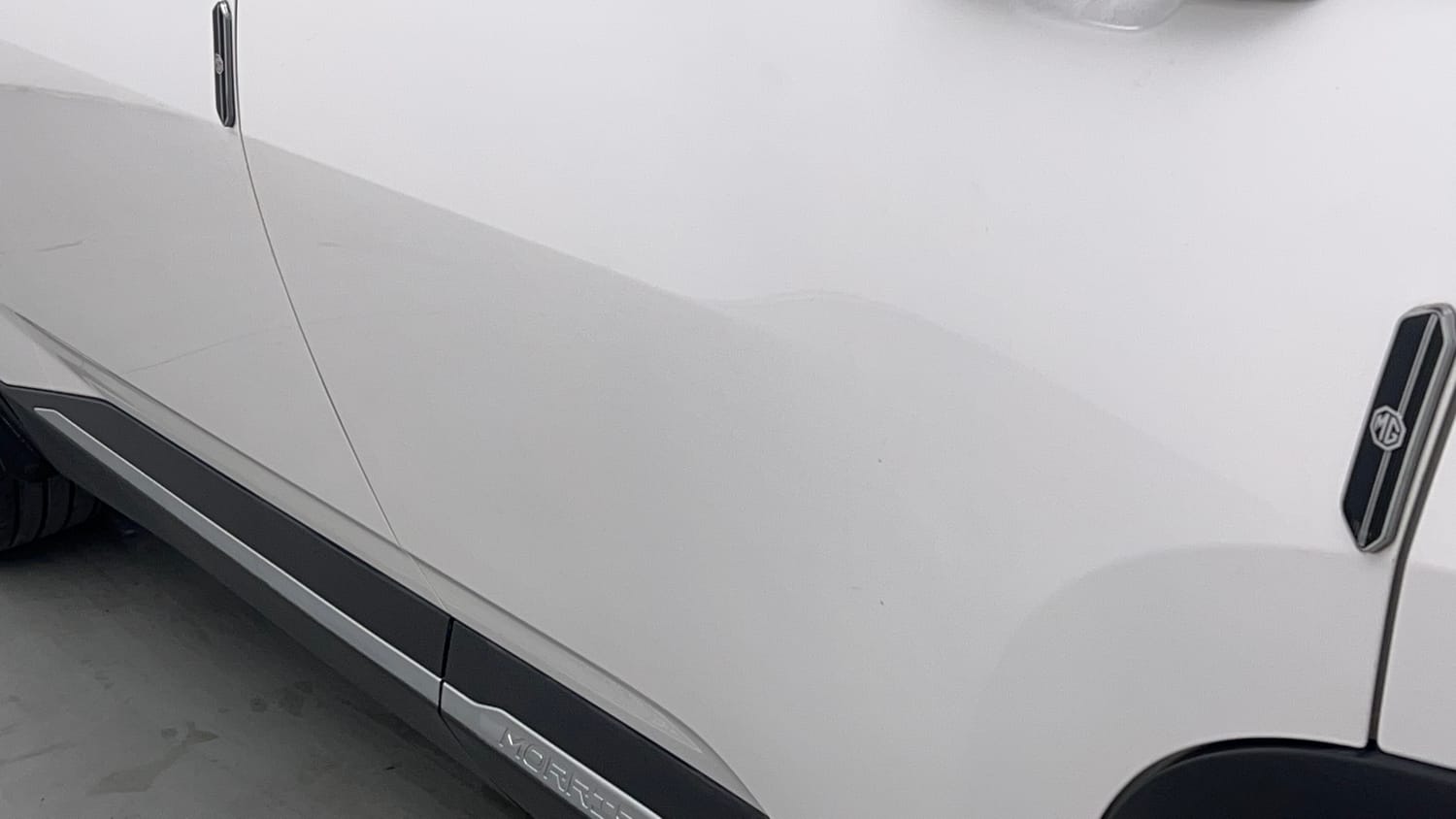 Used 2021 MG Motors Hector Plus Sharp 2.0 Diesel Turbo MT 6-STR Diesel Manual dents MINOR SCRATCH