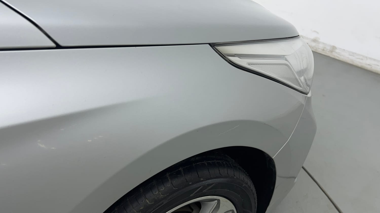 Used 2017 Hyundai Verna SX (O) 1.6 VTVT AT Petrol Automatic dents MINOR SCRATCH