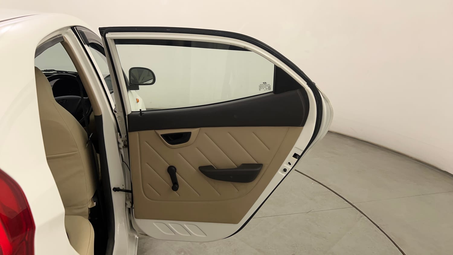 Used 2018 Hyundai Eon Era + Petrol Manual interior RIGHT REAR DOOR OPEN VIEW