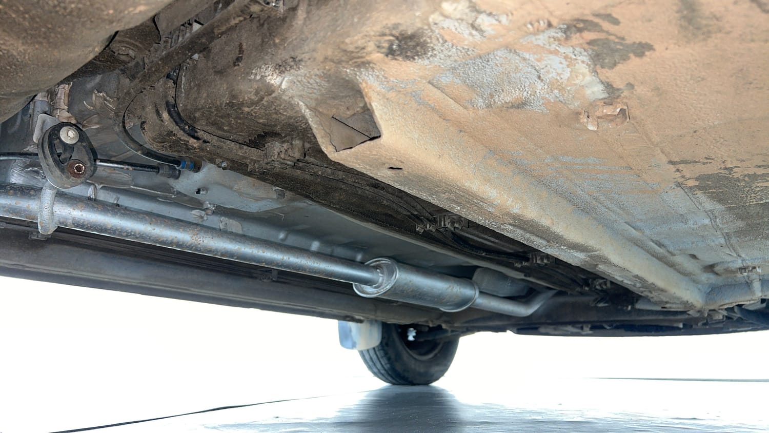 Used 2021 Datsun Redi-GO T(O) 1.0 AMT Petrol Automatic extra REAR RIGHT UNDERBODY VIEW