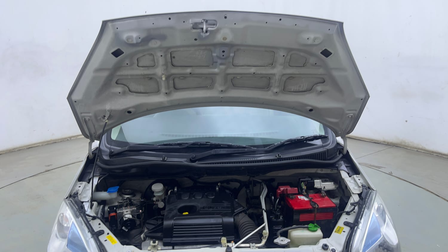 Used 2019 Maruti Suzuki Wagon R 1.0 VXI AMT (O) Petrol Automatic engine ENGINE & BONNET OPEN FRONT VIEW