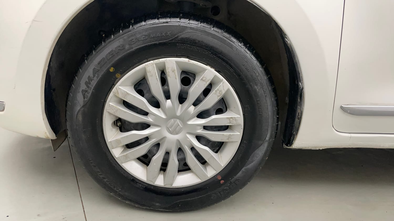 Used 2019 Maruti Suzuki Dzire VXi AMT Petrol Automatic tyres LEFT FRONT TYRE RIM VIEW