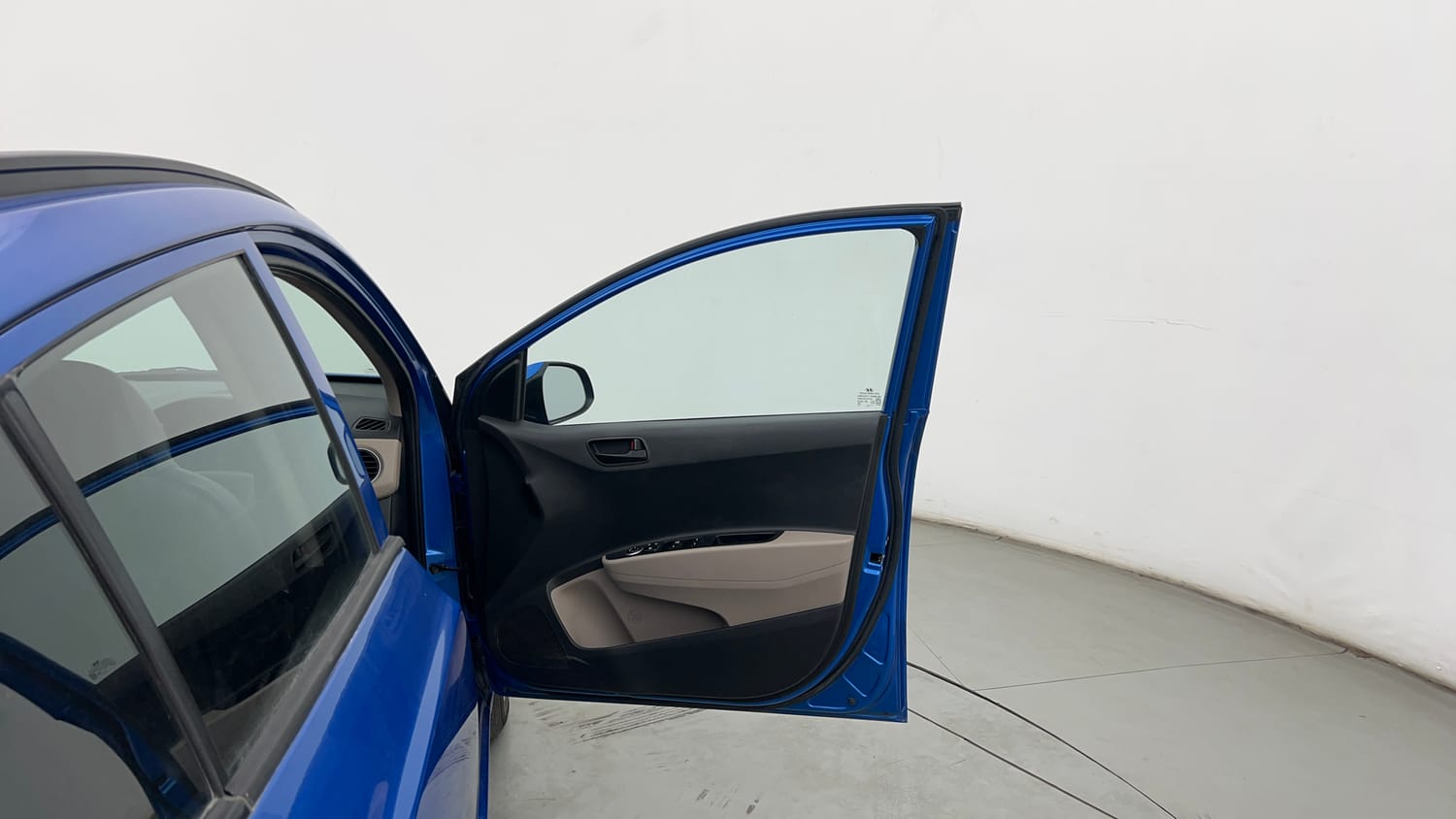 Used 2019 Hyundai Grand i10 Magna 1.2 Kappa VTVT Petrol Manual interior RIGHT FRONT DOOR OPEN VIEW
