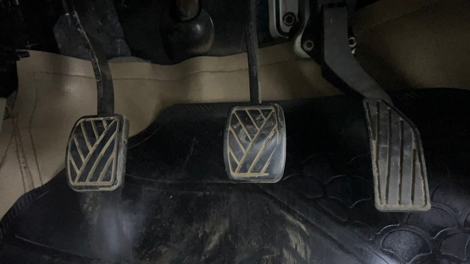 Used 2017 Maruti Suzuki Swift Dzire VDI Diesel Manual interior PEDALS VIEW