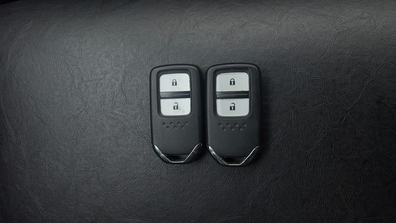 Used 2018 Honda BR-V V CVT Petrol Petrol Automatic extra CAR KEY VIEW