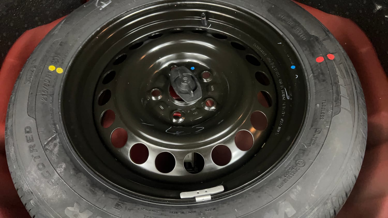 Used 2025 Maruti Suzuki Brezza ZXi Plus AT Petrol Automatic tyres SPARE TYRE VIEW
