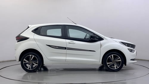 Used 2022 Tata Altroz XZA Petrol Petrol Automatic exterior RIGHT SIDE VIEW